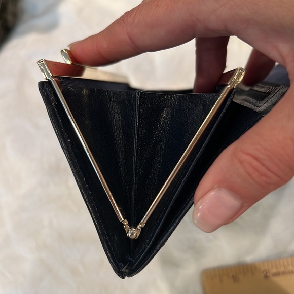 Vintage Celine C wallet in navy the kiss-lock - Picture 11 of 11